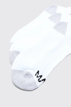 Man Active Cushioned Training Trainer 3 Pack Socks | BoohooMAN UK