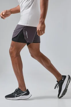 Man Active Extreme Split 3inch 2-in-1 Regular Fit Short | BoohooMAN UK