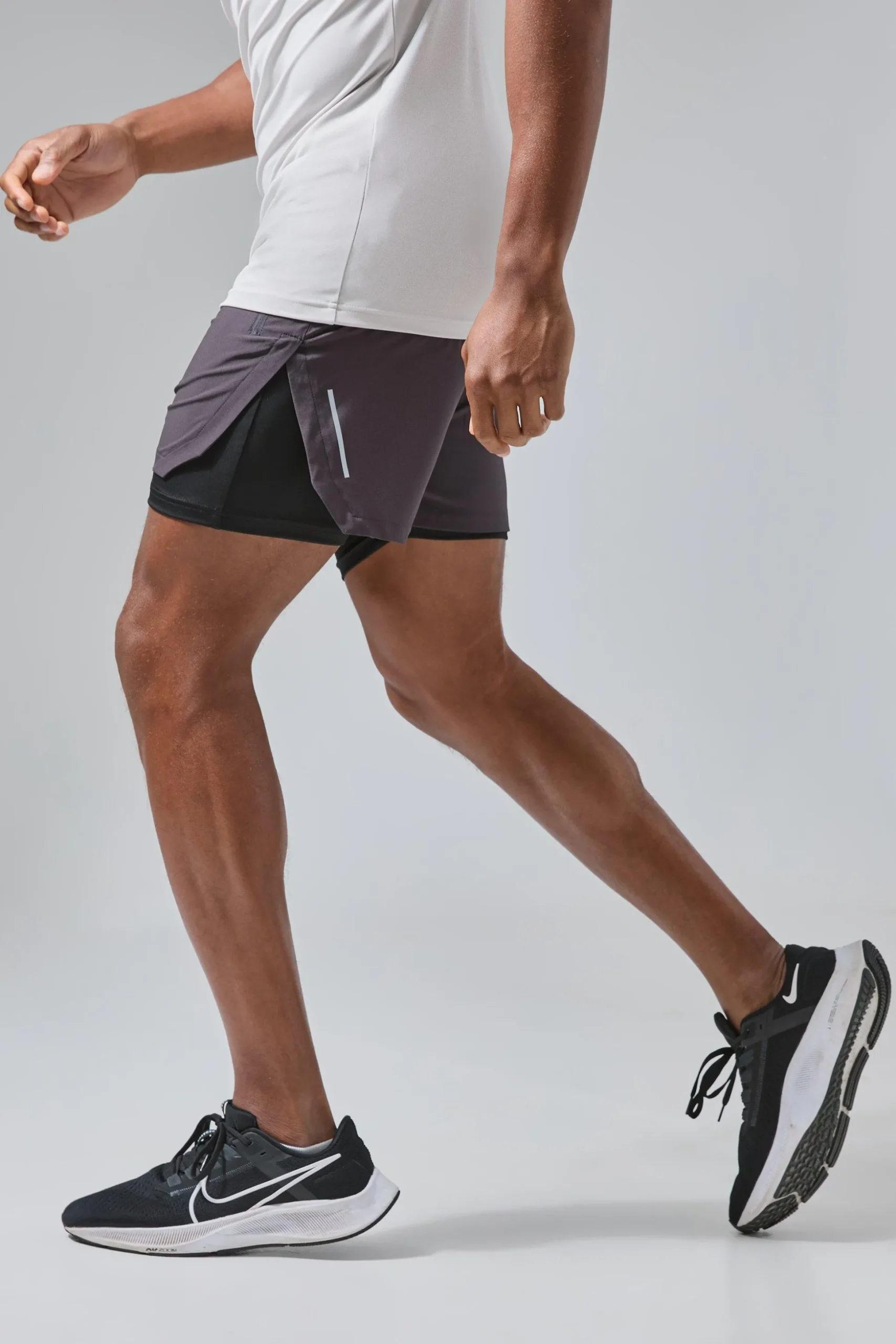 Man Active Extreme Split 3inch 2-in-1 Regular Fit Short | BoohooMAN UK