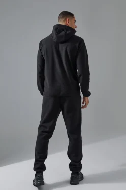 Man Active Fleece 1/4 Hoodie | BoohooMAN UK