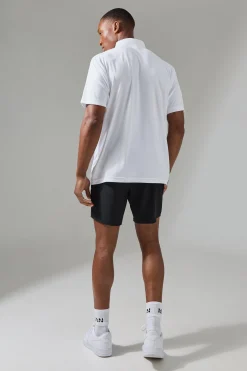 Man Active Golf Crest Performance Reg Fit Polo | BoohooMAN UK