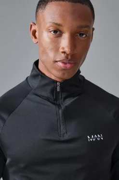 Man Active Golf Raglan Muscle Fit 1/4 Zip | BoohooMAN UK