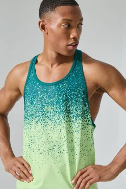 Man Active Green Gym Ombre Reg Fit Stringer Vest | BoohooMAN UK