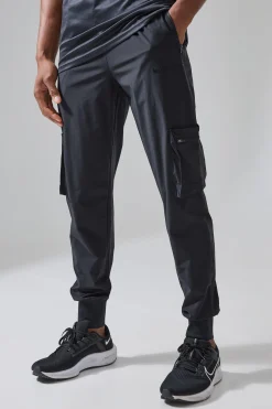 Man Active Gym Deep Rib Tech Tapered Cargo Pant | BoohooMAN UK