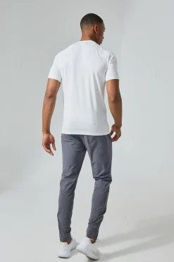 Man Active Gym Lightweight Jogger | BoohooMAN UK