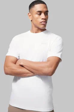 Man Active Gym Raglan Muscle Fit T-shirt | BoohooMAN UK