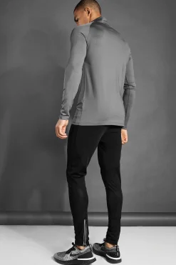 Man Active Gym Raglan Slim Fit 1/4 Funnel Top | BoohooMAN UK
