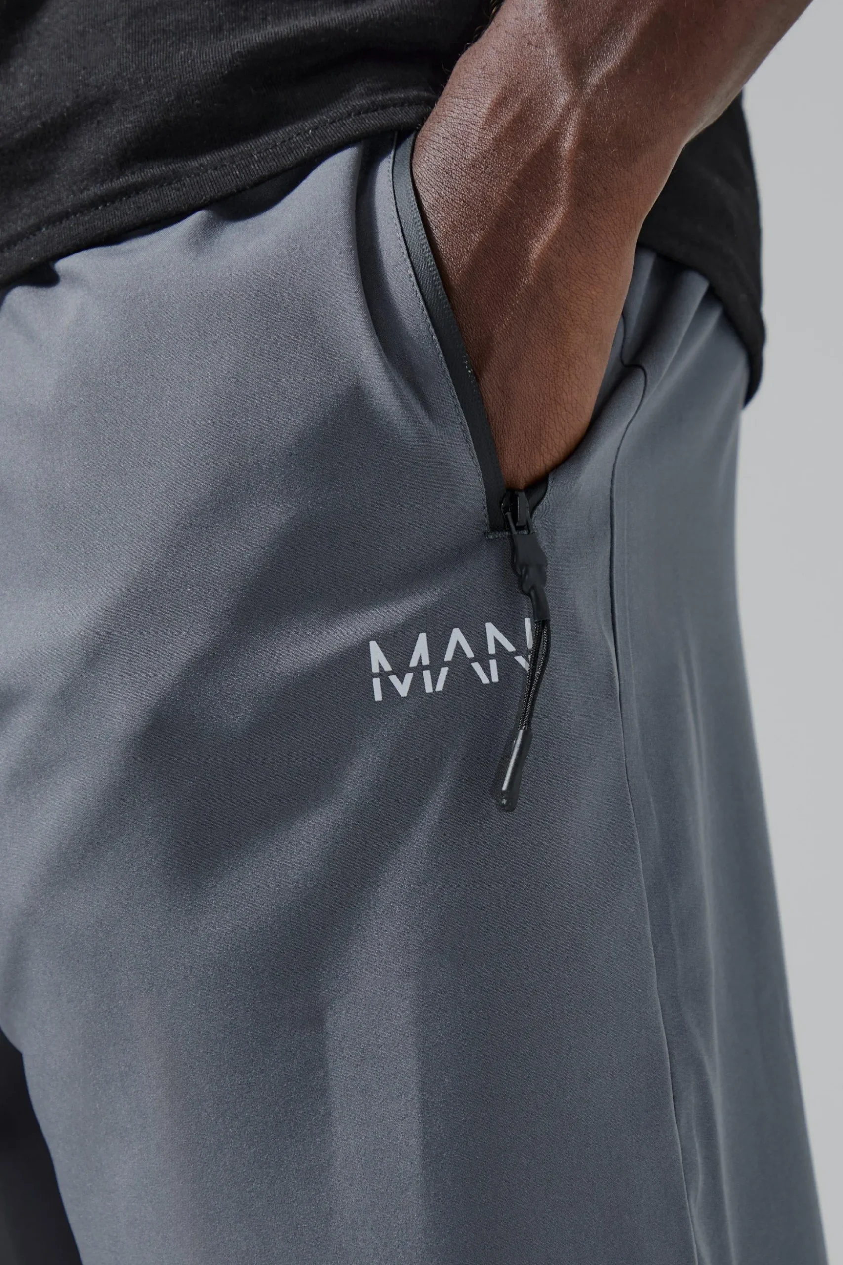 Man Active Gym Tapered Jogger | BoohooMAN UK