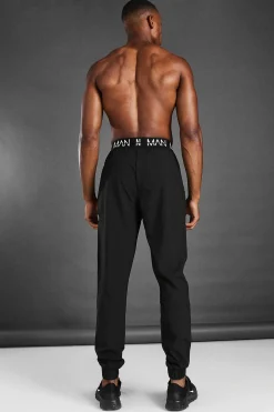 Man Active Gym Tapered Jogger | BoohooMAN UK