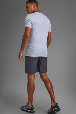 Man Active Gym Zip Pocket Regular Fit 5inch Shorts | BoohooMAN UK