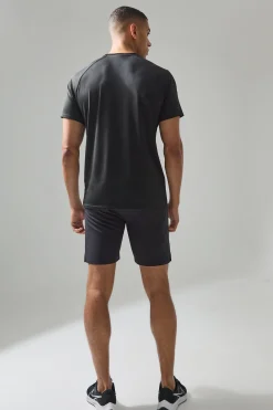 Man Active Lightweight Essentials Gym Raglan T-shirt | BoohooMAN UK