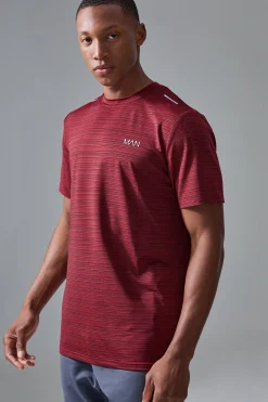 Man Active Lightweight Performance T-shirt | BoohooMAN UK