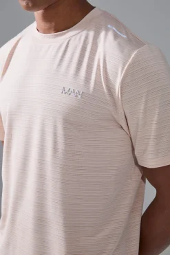 Man Active Lightweight Performance T-shirt | BoohooMAN UK