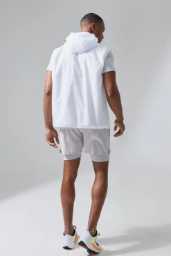 Man Active Mesh Lined Hooded Regular Fit Gilet | BoohooMAN UK