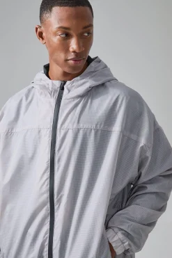 Man Active Mesh Lined Oversized Windbreaker | BoohooMAN UK