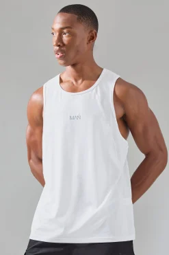 Man Active Mesh Panelled Reg Fit Vest | BoohooMAN UK