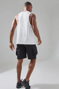 Man Active Mesh Panelled Reg Fit Vest | BoohooMAN UK