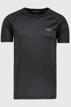 Man Active Muscle Fit Raglan T-Shirt | BoohooMAN UK