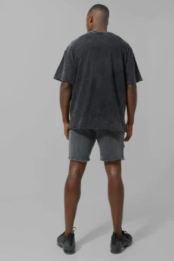 Man Active Oversized Acid Wash Raw T-shirt | BoohooMAN UK