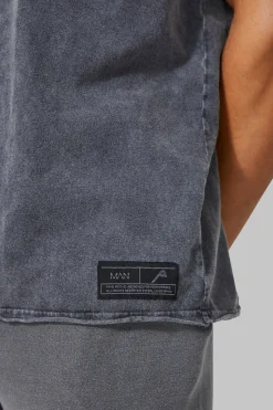 Man Active Oversized Acid Wash Raw T-shirt | BoohooMAN UK