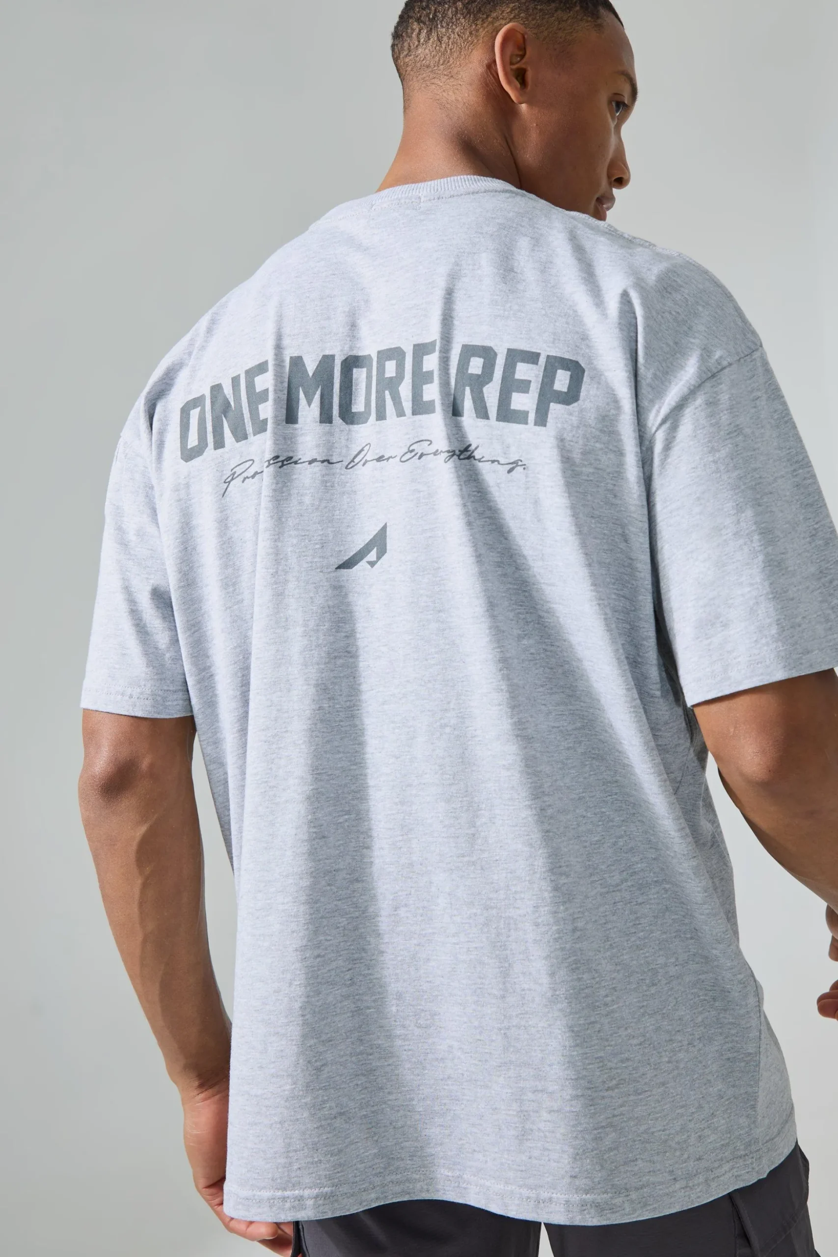Man Active Oversized One More Rep T-shirt | BoohooMAN UK
