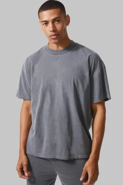 Man Active Oversized Overdye Rep T-shirt | BoohooMAN UK