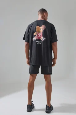 Man Active Oversized Teddy Basketballer Graphic T-shirt | BoohooMAN UK