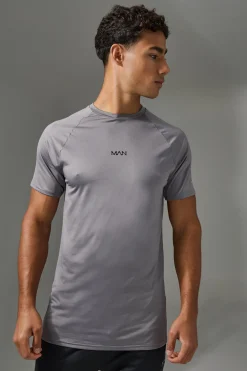 Man Active Performance Pro Muscle Fit Gym T-shirt | BoohooMAN UK