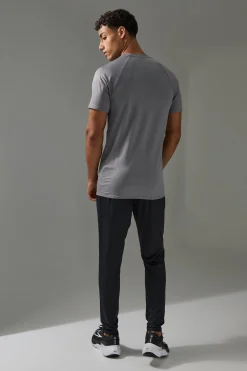 Man Active Performance Pro Muscle Fit Gym T-shirt | BoohooMAN UK