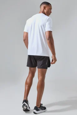 Man Active Performance Regular Fit T-shirt | BoohooMAN UK
