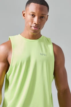 Man Active Performance Reg Fit Tank | BoohooMAN UK