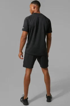 Man Active Performance T Shirt & Short Set | BoohooMAN UK