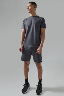 Man Active Performance T-shirt & Short Set | BoohooMAN UK