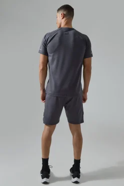 Man Active Performance T-shirt & Short Set | BoohooMAN UK