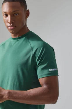 Man Active Performance T-shirt & Short Set | BoohooMAN UK