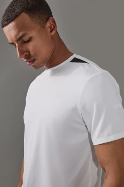 Man Active Pro Regular Fit T-shirt | BoohooMAN UK