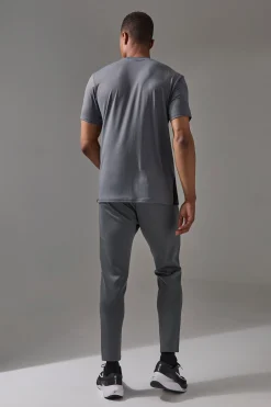 Man Active Pro Regular Fit T-shirt | BoohooMAN UK