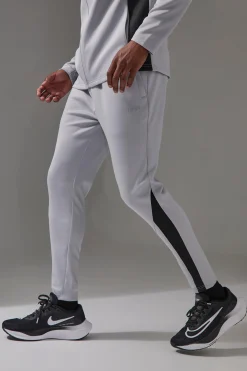 Man Active Pro Tapered Skinny Fit Jogger | BoohooMAN UK