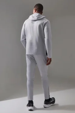 Man Active Pro Tapered Skinny Fit Jogger | BoohooMAN UK