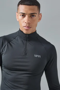 Man Active Quarter Zip 2-in-1 Short Tracksuit | BoohooMAN UK
