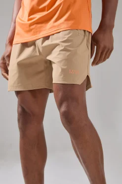 Man Active Ripstop Neon Logo Regular Fit 5inch Short | BoohooMAN UK