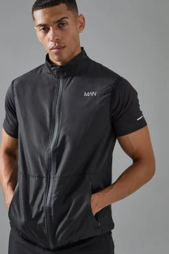 Man Active Ripstop Shower Resist Gilet | BoohooMAN UK
