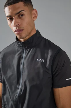 Man Active Ripstop Shower Resist Gilet | BoohooMAN UK