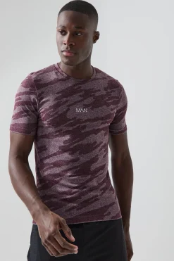 Man Active Seamless Camo T-shirt | BoohooMAN UK