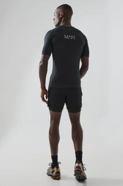 Man Active Seamless Muscle Fit T-shirt | BoohooMAN UK