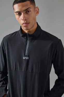 Man Active Shower Resist 1/4 Zip Funnel Neck Windbreaker | BoohooMAN UK