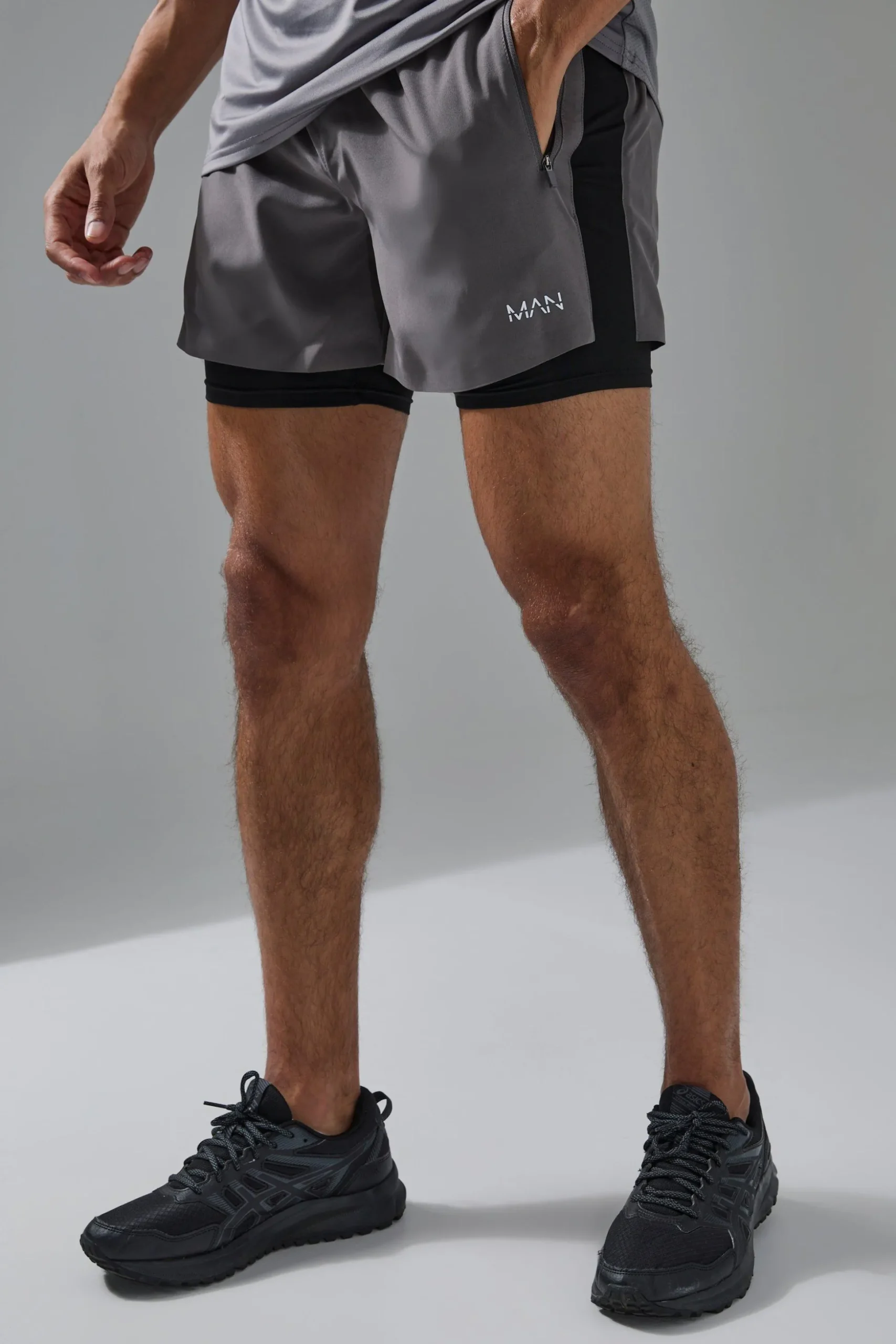 Man Active Stretch Woven 5inch 2in1 Short | BoohooMAN UK