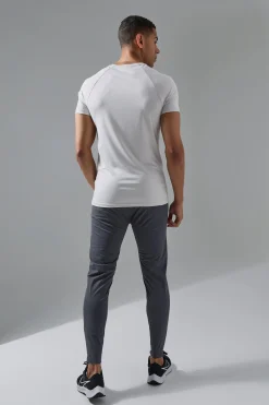 Man Active Ultra Stretch Jogger | BoohooMAN UK