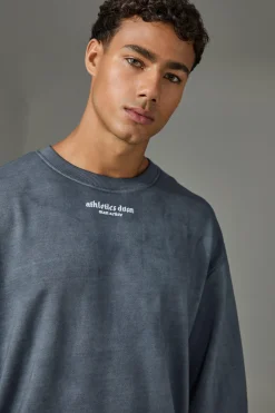 Man Active Washed Graphic Boxy Sweatshirt | BoohooMAN UK
