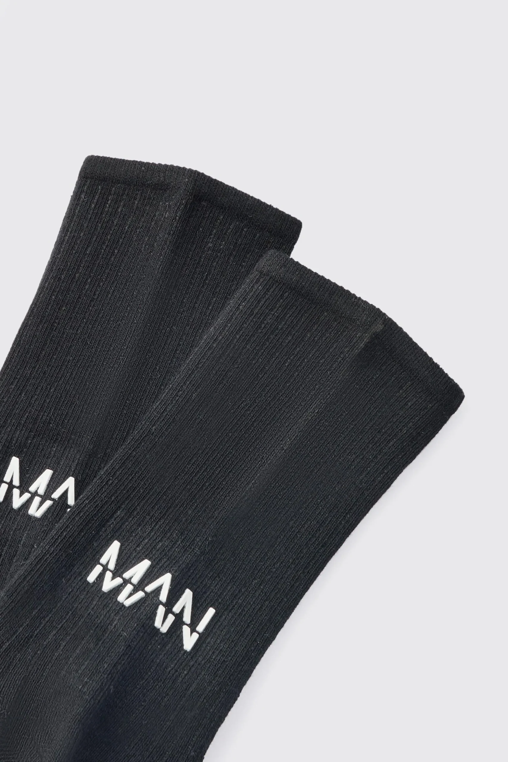 Man Dash Ribbed Socks In Black | BoohooMAN UK
